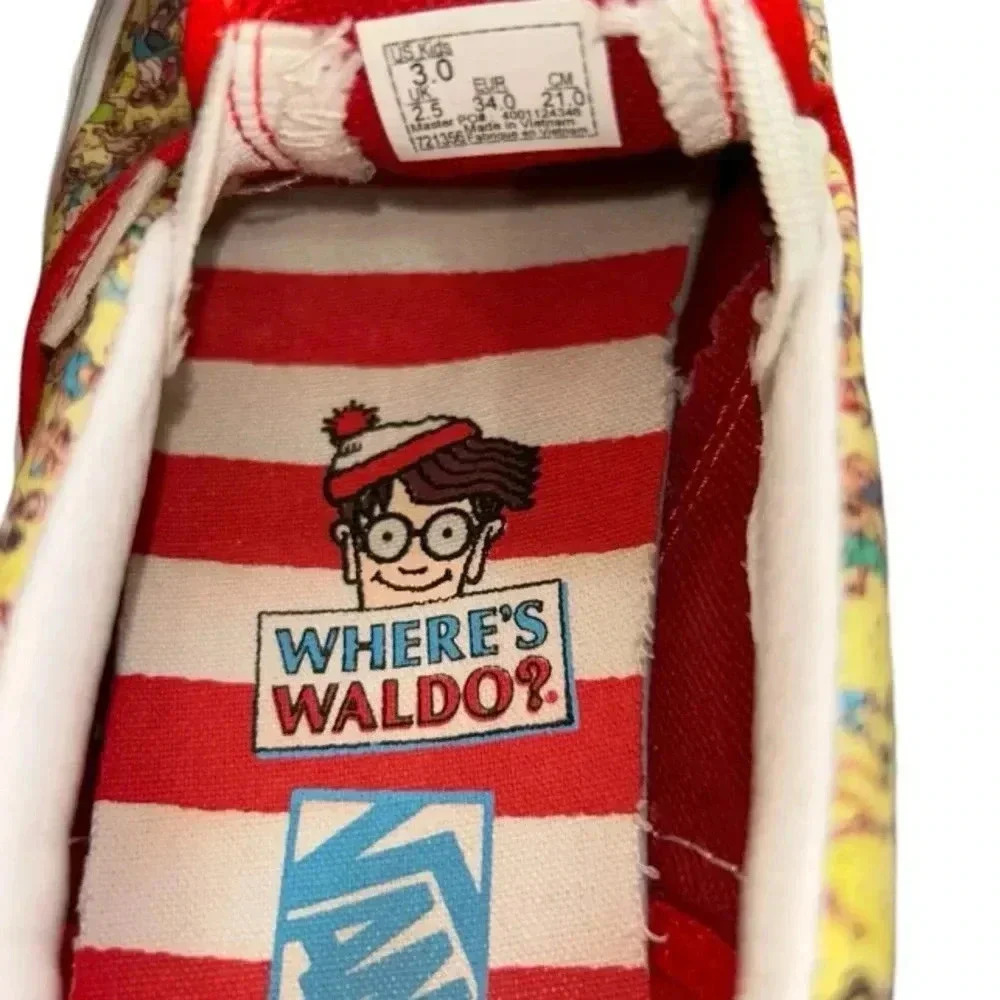 Vans x Where's Waldo Classic Slip-On Find Steve Beach Kids Size 3 - Picture 4 of 13